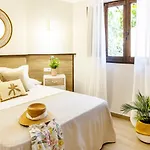 La Aparthotel