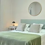 La Aparthotel